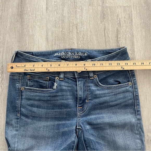 American Eagle Kick Boot Stretch Bootcut Y2k Light Wash Jeans Size 2 Short - Picture 5 of 6